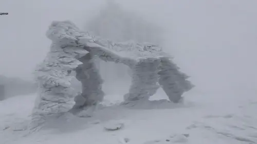 В Карпаты посреди весны вернулась суровая зима: в горы лучше не ходить