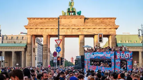 Вознаграждение за уборку мусора: европейская столица запускает новую и...