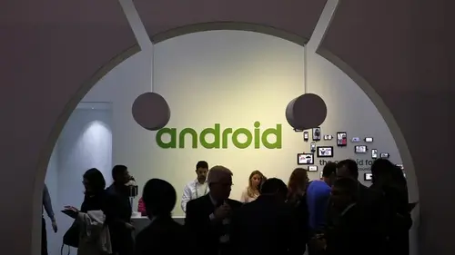 Не только Samsung: назван топ-3 лучших смартфонов стоимостью до 200 долларов