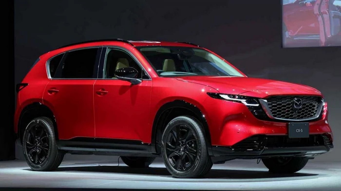 Mazda представила новое поколение популярного кроссовера: сколько он б...
