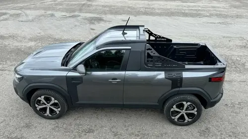 В продажу поступили оригинальные пикапы Duster с расходом 5,5 л на 100 км (фото)
