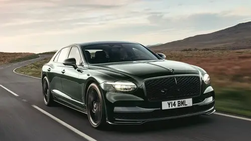 Свежий дизайн и 780 сил: представлен новый флагманский Bentley (фото)