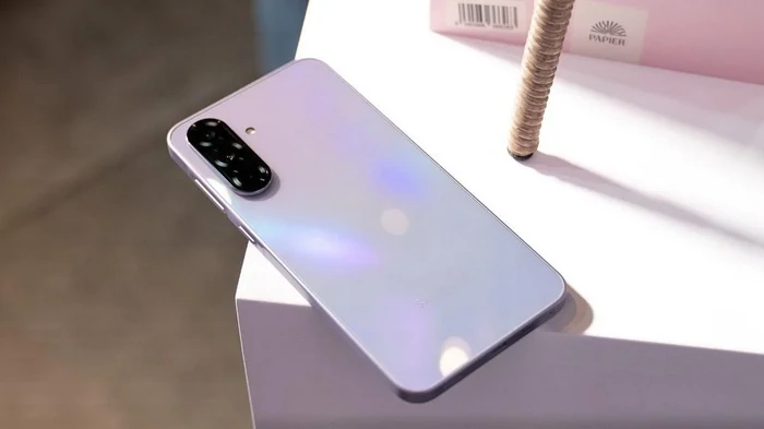 Новый бюджетный телефон Samsung будет получать обновления аж до 2032 г...