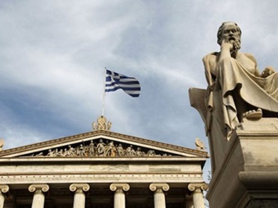 Грецкий парламент принял пакет мер жесткой экономии