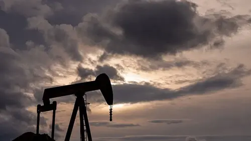 МЭА прогнозирует избыток нефти на рынке