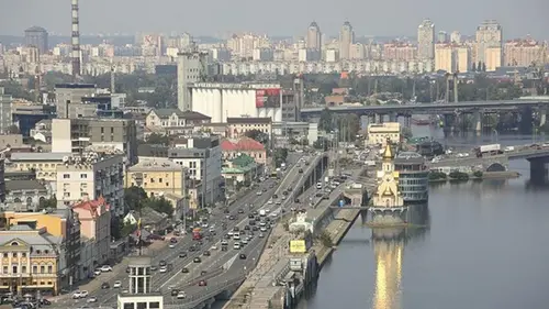 В Киеве на четыре дня ограничат движение транспорта