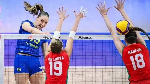 Волейбольная сборная Украины проиграла стартовый матч Евро-2026