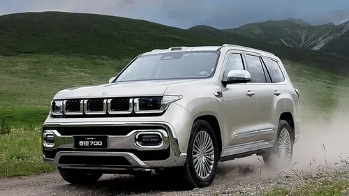 530 сил и расход 4 л/100 км: в Китае выпустили доступный аналог Toyota Land Cruiser (...