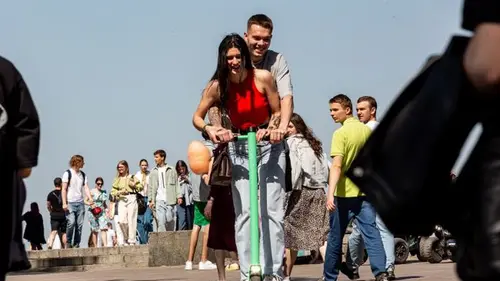 Нові правила й штрафи: що планують змінити для водіїв електросамокатів і прокату