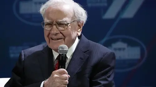Баффетт покинул пост председателя Berkshire Hathaway