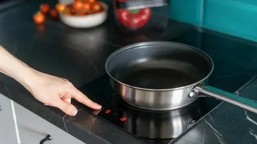 Индукционная плита подходит не всем: пять минусов, о которых часто молчат