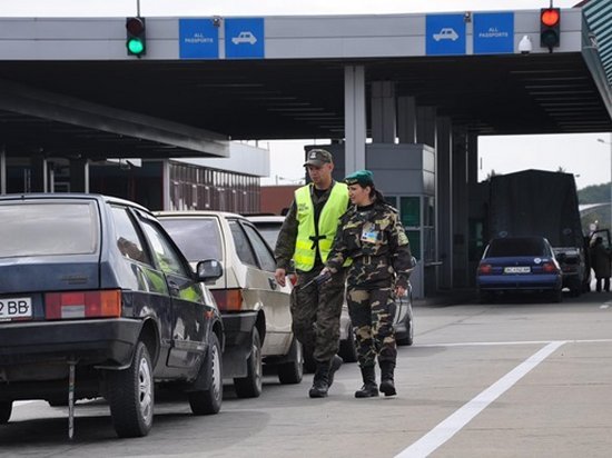 Безвиз для украинцев не отменит «приграничные» поездки в Польшу и Венгрию