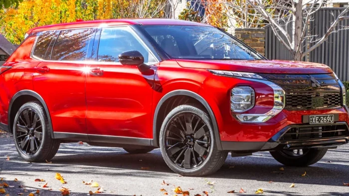 Каким будет новый Mitsubishi Outlander: что изменится в пятом поколени...