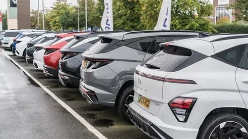 Названы самые популярные бензиновые автомобили Украины в сентябре