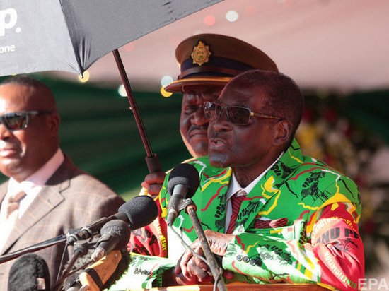 В Зимбабве 93-летний президент будет бороться за пост главы государства