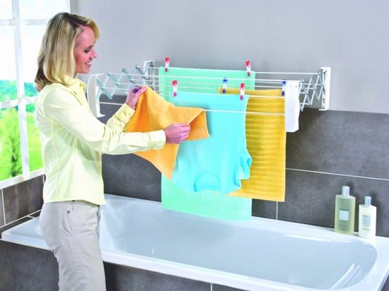 Сушить белье в жилых комнатах опасно для здоровья