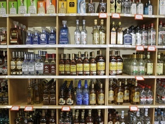 В Украине власть предложила увеличить цены на водку