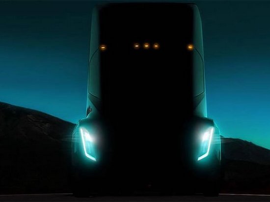Tesla готовится испытать беспилотный грузовик