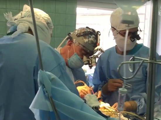 Украинские хирурги провели уникальную операцию (видео)
