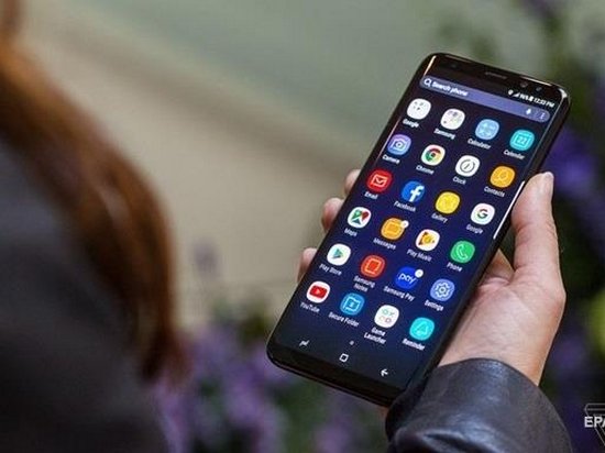 Компания Samsung намерена выпустить смартфон с алкотестером