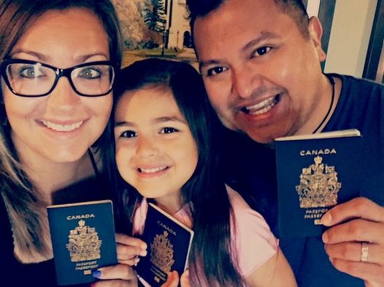 Канадцам разрешили указывать в паспорте третий пол