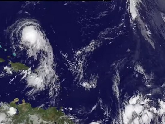 Агентство НАСА показало на видео рождение урагана Мария (видео)