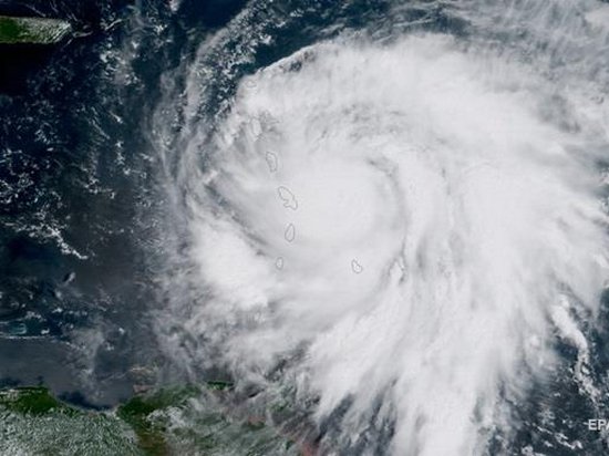 Ураган Мария достиг максимальной пятой категории