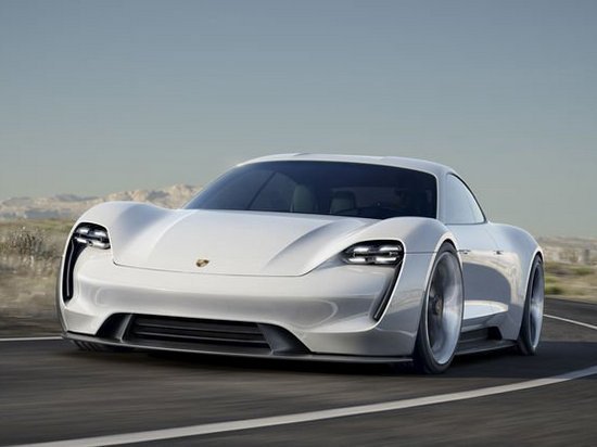 Через 2 года Porsche представит своего «конкурента Tesla»