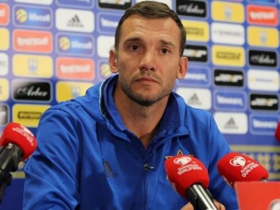 Шевченко огласил заявку на решающие матчи сборной Украины