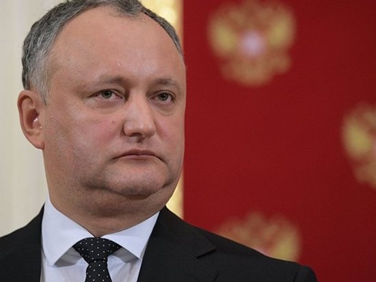 Парламент Молдовы начал процедуру импичмента Додона