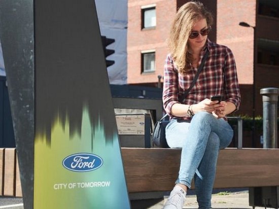 Ford установит в Лондоне «умные скамейки» с солнечными батареями