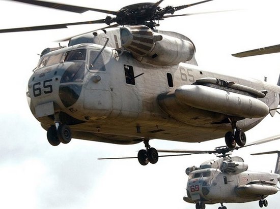 В Японии разбился военный вертолет США (видео)