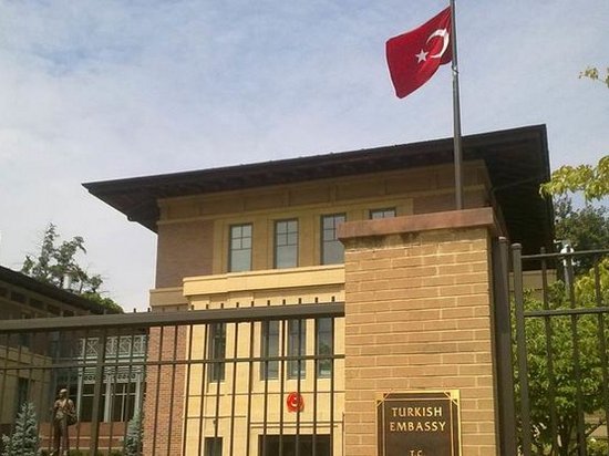 Турция запретила выдачу виз гражданам США