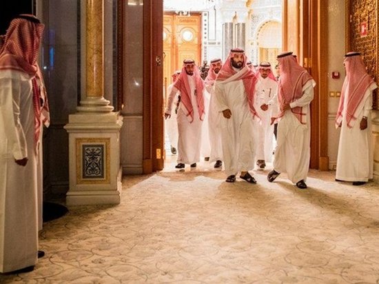 СМИ: Саудовских принцев вместо тюрьмы поместили в роскошный отель