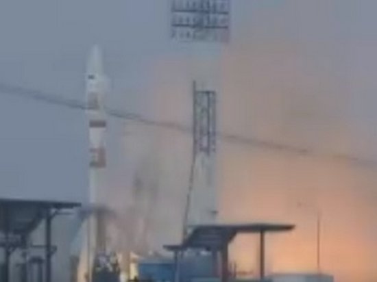 В РФ запустили ракету-носитель Союз-2 (видео)