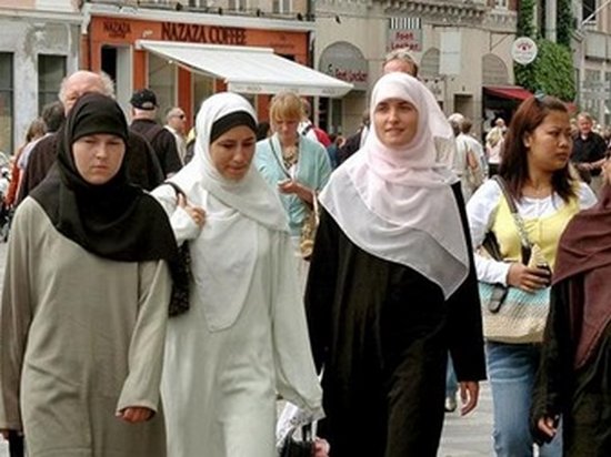 В Европе ожидают увеличения в 2 раза числа мусульман